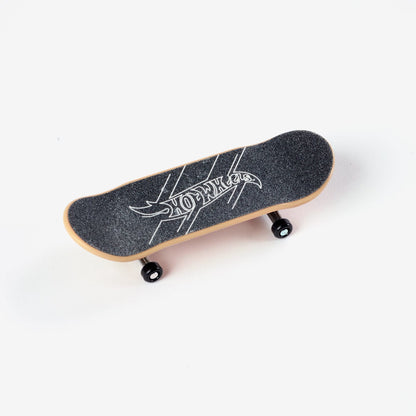 Tony Hawk x Hot Wheels Skate, Wildfire Deck & Fingerboard - Ván trượt cao cấp giới hạn có chữ ký - Mattel Creations HPP94 - Hình ảnh sản phẩm