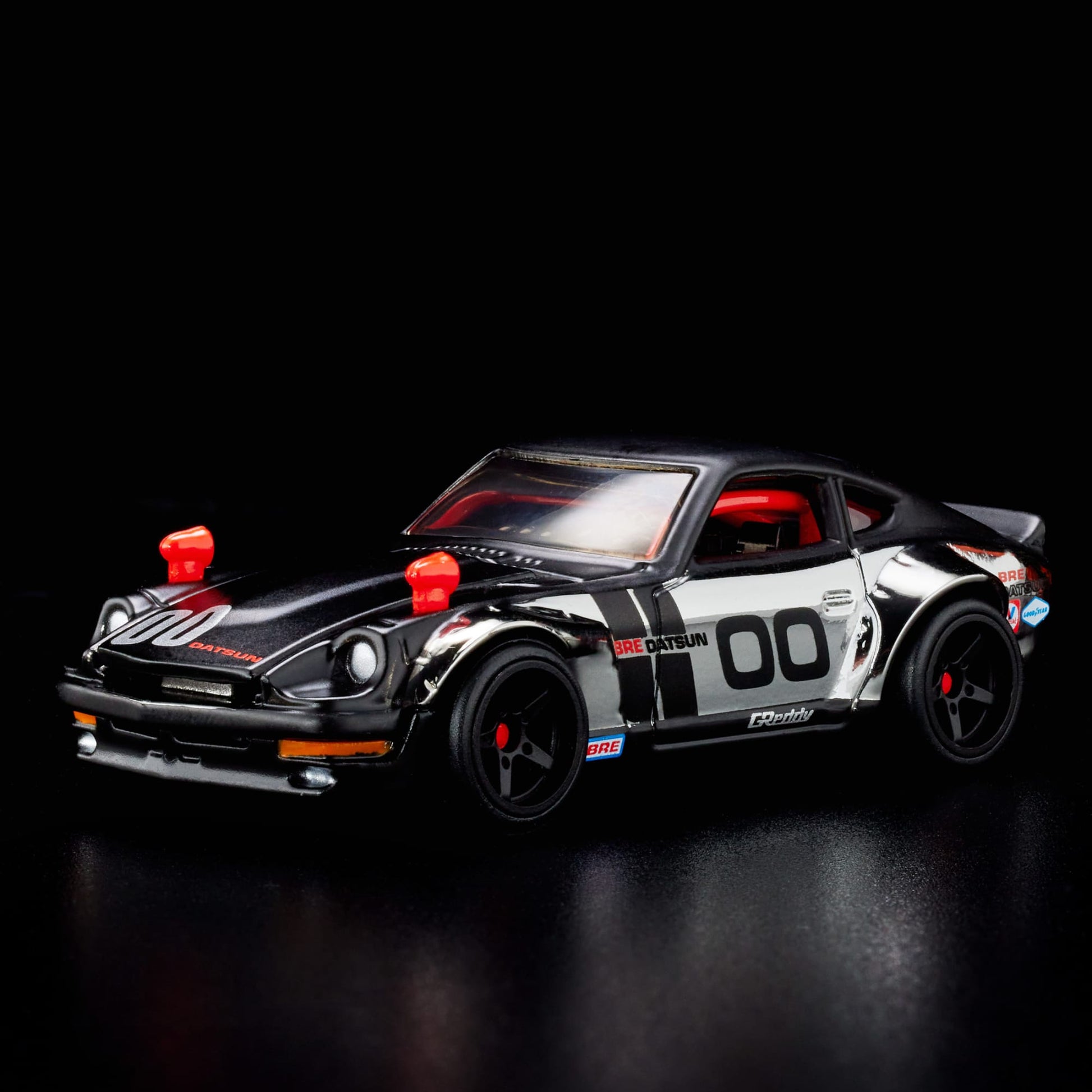 RLC Exclusive Custom ’72 Datsun 240Z | Mô hình xe Hot Wheels cao cấp | Hot Wheels - Góc nhìn khác 3