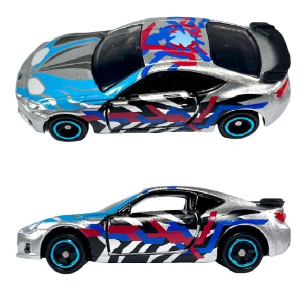 Đồ chơi mô hình xe Tomica UTR-03 Ultraman Blazar