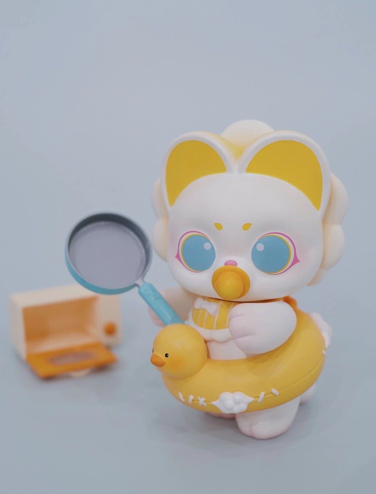 FUBOBO DUCK SWIMMING RING - Mô Hình Figure Nghệ Thuật Cao Cấp YAN Studio - Hình ảnh sản phẩm