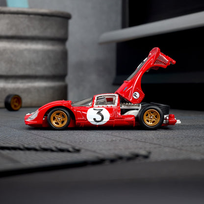 Hot Wheels® Elite 64 1967 Ferrari 330 P4