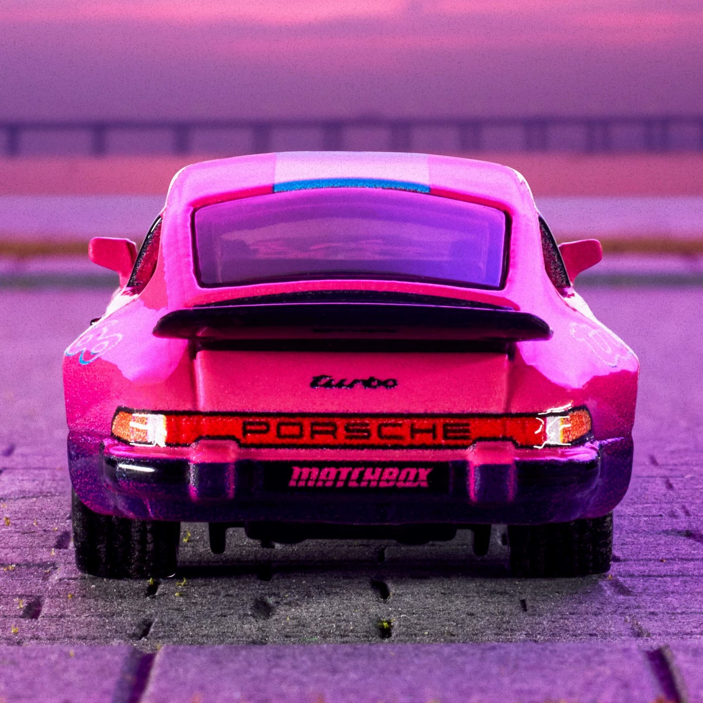 Matchbox ’80 Porsche 911 Turbo - Xe Mô Hình Kim Loại Cao Cấp Tỉ Lệ 1:64 Matchbox - Hình ảnh bổ sung 5