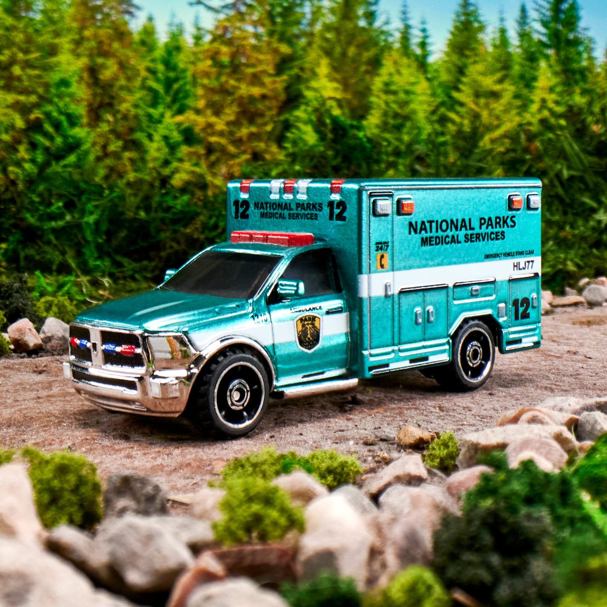 Matchbox 2019 Ram Ambulance Xe Mô Hình Cứu Thương Cao Cấp Matchbox HLJ77 - Hình ảnh sản phẩm