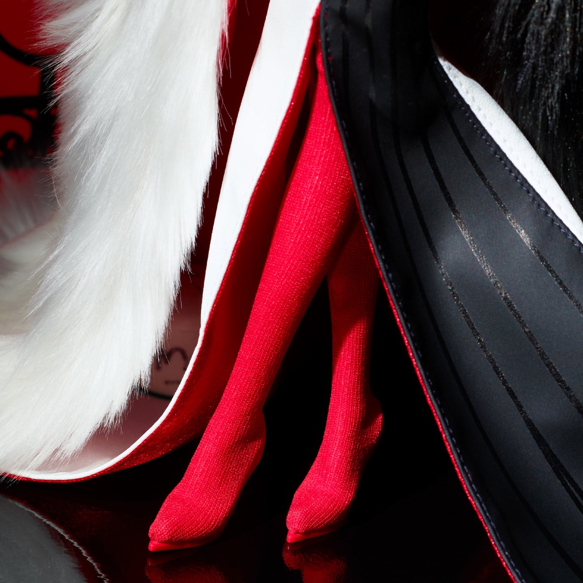Disney Darkness Descends Cruella De Vil Doll - Búp Bê Phản Diện Sưu Tầm Cao Cấp - Mattel HWP46 - Hình ảnh bổ sung 7