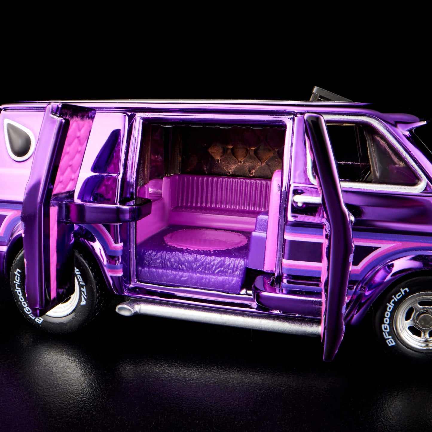 RLC Exclusive ‘70s Dodge Tradesman Van Xe Mô Hình Hot Wheels - Hình ảnh bổ sung 5