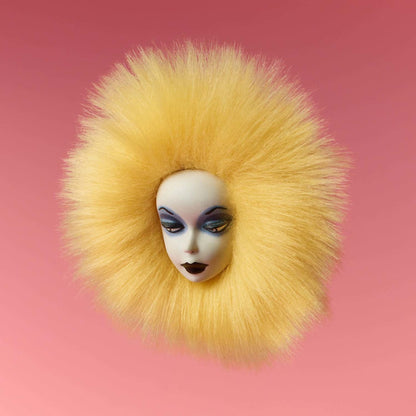 Mark Ryden x Barbie Bee Brooch - Ghim Cài Áo Nghệ Thuật - Barbie Signature - Hình ảnh chi tiết 2