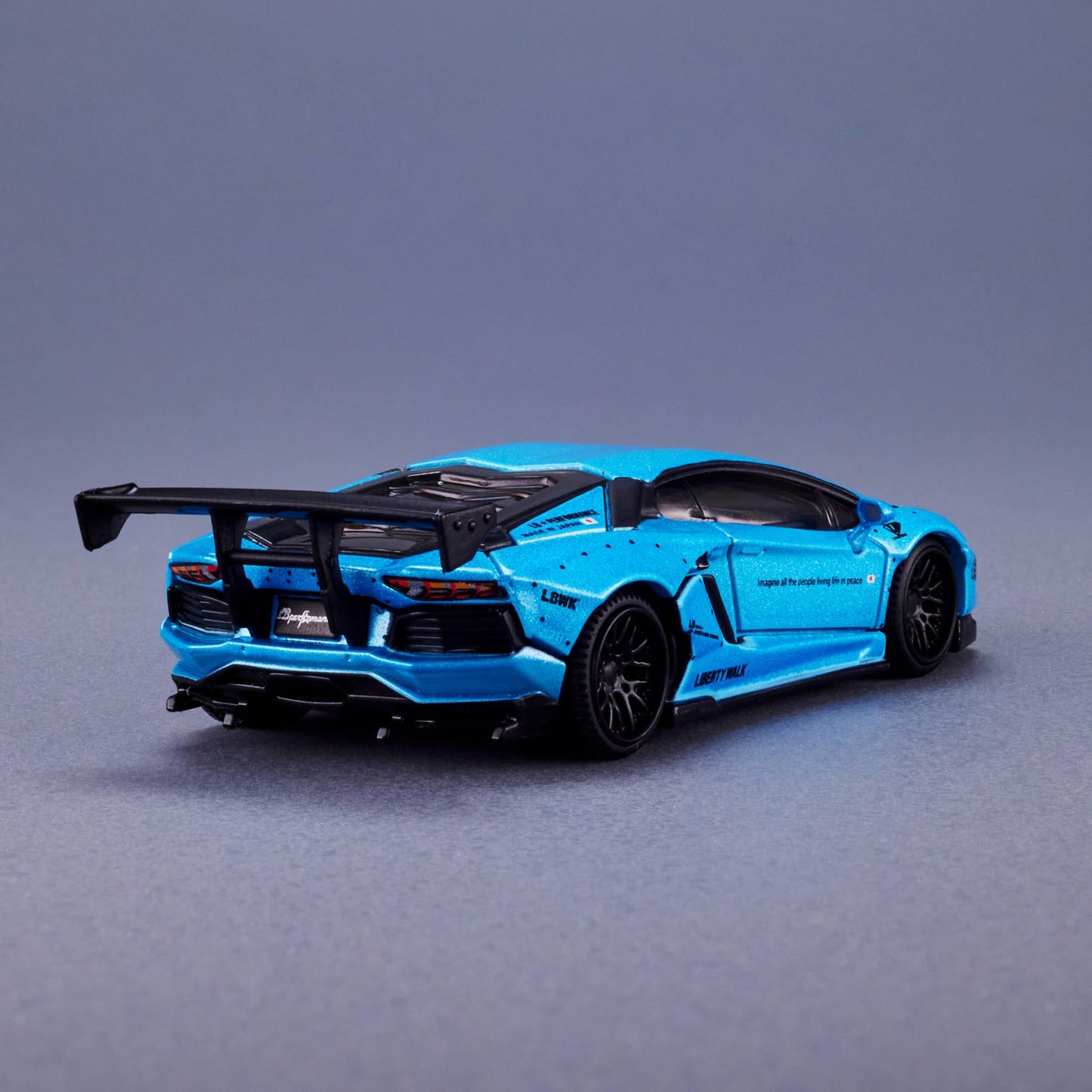 Elite 64 Series LBWK Lamborghini Aventador LP 700-4 - Mô hình xe tỉ lệ 1:64 Hot Wheels - Hình ảnh bổ sung 4