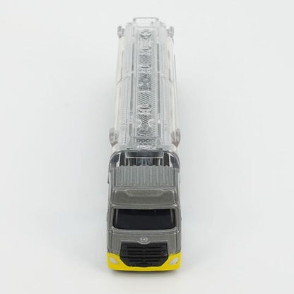 Long Tomica No. 136 UD Trucks Quon Tank Lorry