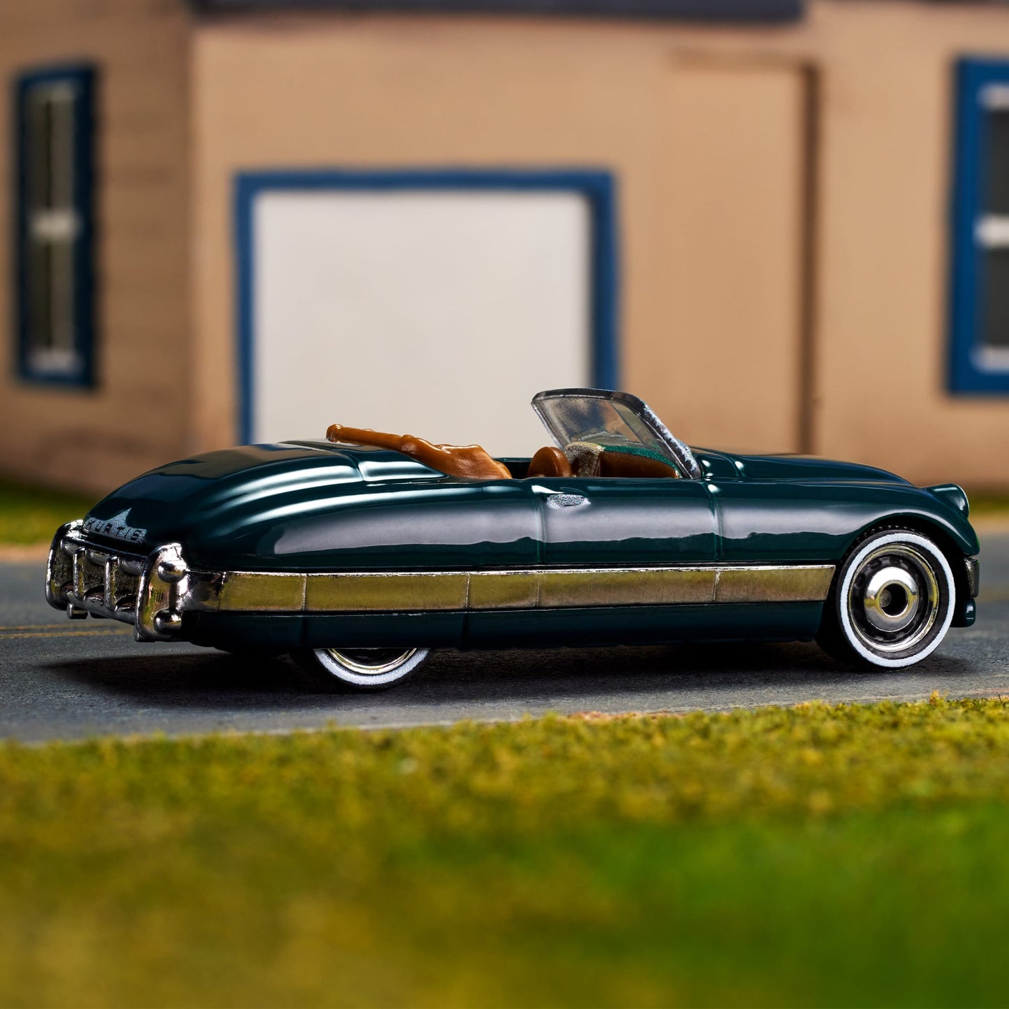 Matchbox x MotorTrend 1949 Kurtis Sport Car - Xe Mô Hình Sưu Tầm Matchbox Tỷ Lệ 1:64 - Góc nhìn khác 3
