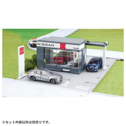 Tomica World Tomica Town Nissan Car Dealer