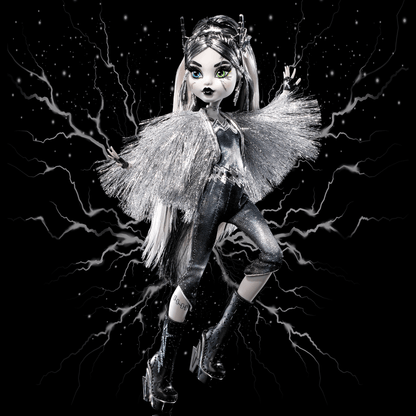 Monster High Voltageous Frankie Stein Reproduction Doll - Búp Bê Siêu Anh Hùng Trắng Đen Mattel HHR59 - Hình ảnh chi tiết 2
