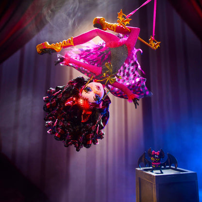 Monster High Freak Du Chic Draculaura Figure - Búp bê sưu tầm cao cấp - Mattel HLP90 - Góc nhìn khác 3