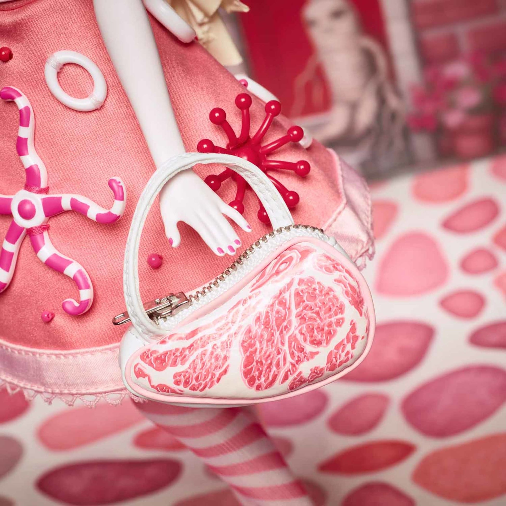 Pink Pop Barbie Mark Ryden x Barbie Doll - Búp Bê Sưu Tầm Cao Cấp Silkstone - Mattel Creations HJN33 - Hình ảnh bổ sung 5