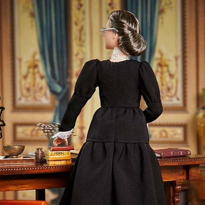 Susan B. Anthony Barbie Inspiring Women Doll - Búp Bê Sưu Tầm Cao Cấp Barbie Signature - Hình ảnh bổ sung 5