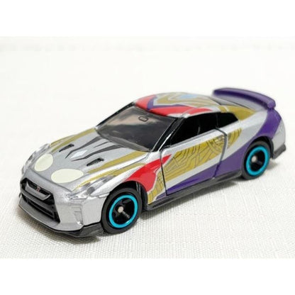 Tomica UTR-11 Ultraman Trigger