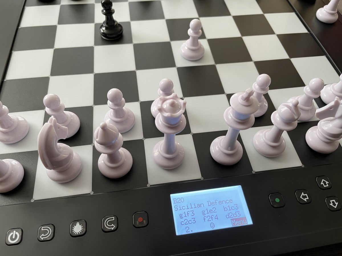 Millennium Chess Computer - The King Competition