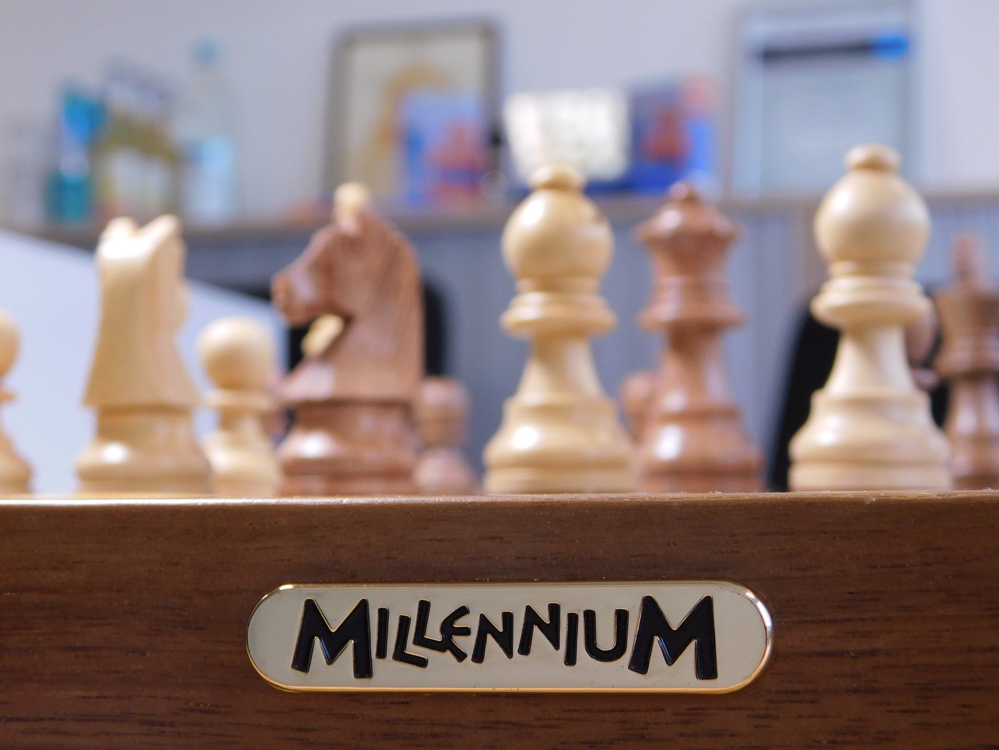 Millennium Chess Computer - The King Performance - Máy Tính Cờ Vua Điện Tử Gỗ Millennium Millennium - ảnh 2 - Electronic Ches