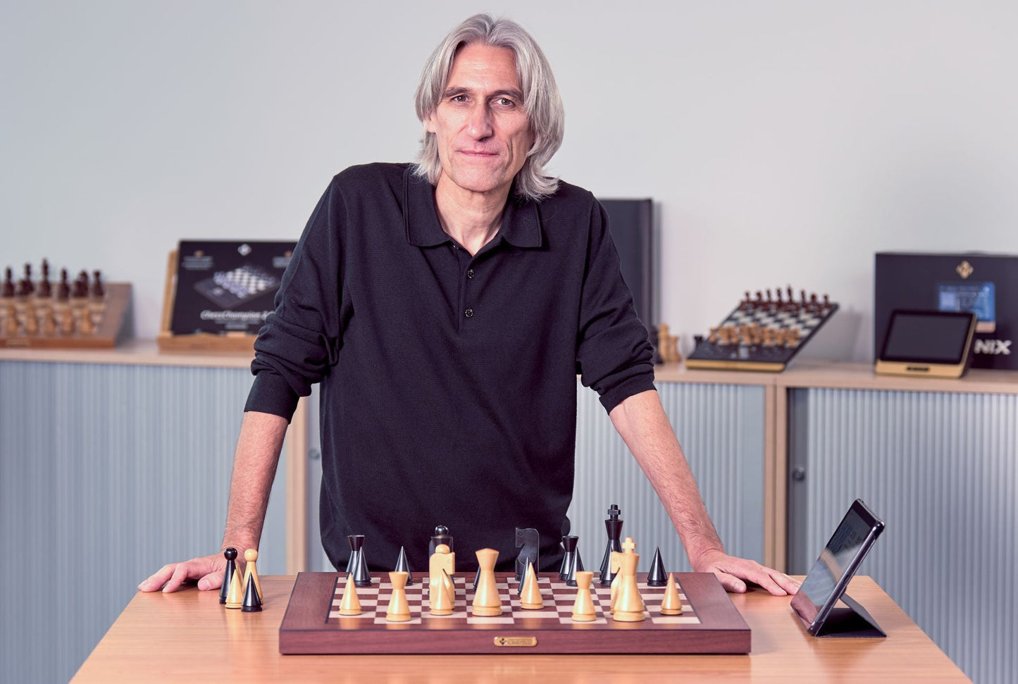 Millennium Supreme T2 Electronic Chessboard - Bàn Cờ Vua Điện Tử Gỗ Cao Cấp Millennium - Hình ảnh chi tiết 2