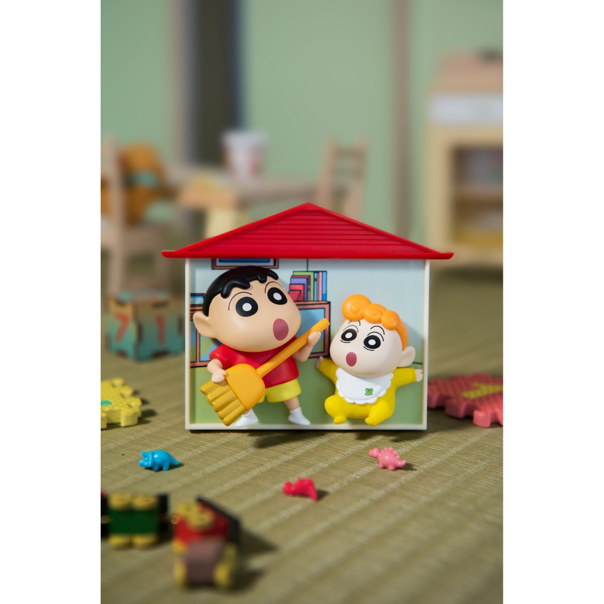 Crayon Shinchan Nohara Family Series Figures - Mô hình Blind Box ngẫu nhiên - TOP TOY