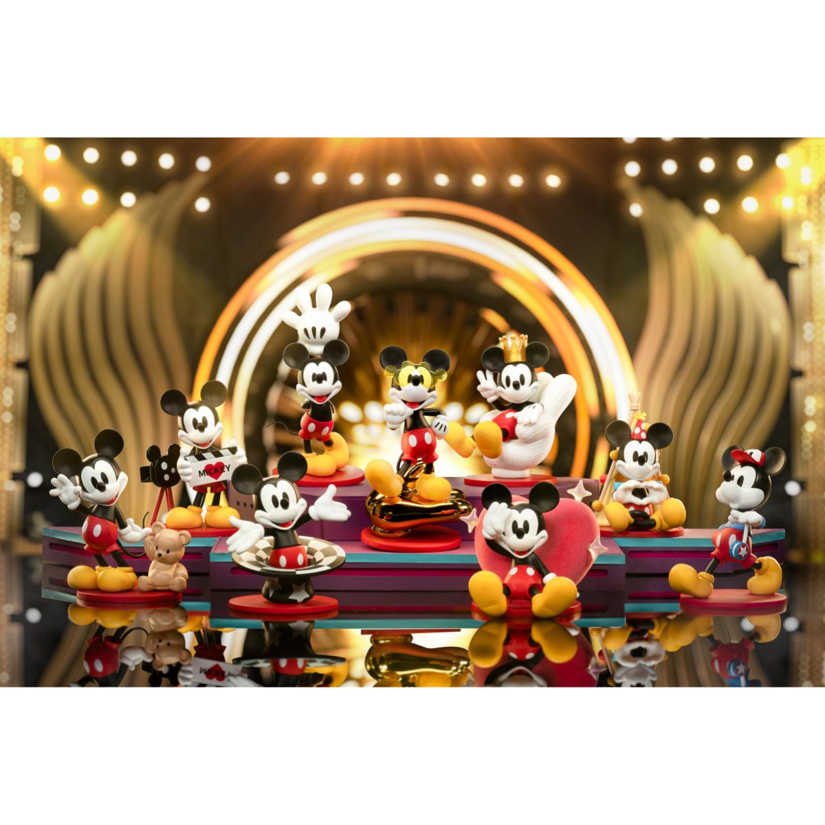 Disney Mickey Shining Moments Model - Mô hình Blind Box - 52TOYS