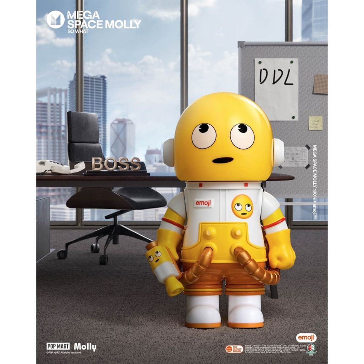 Mega Space Molly 100% X Emoji Model Series - Mô hình Blind Box - POP MART