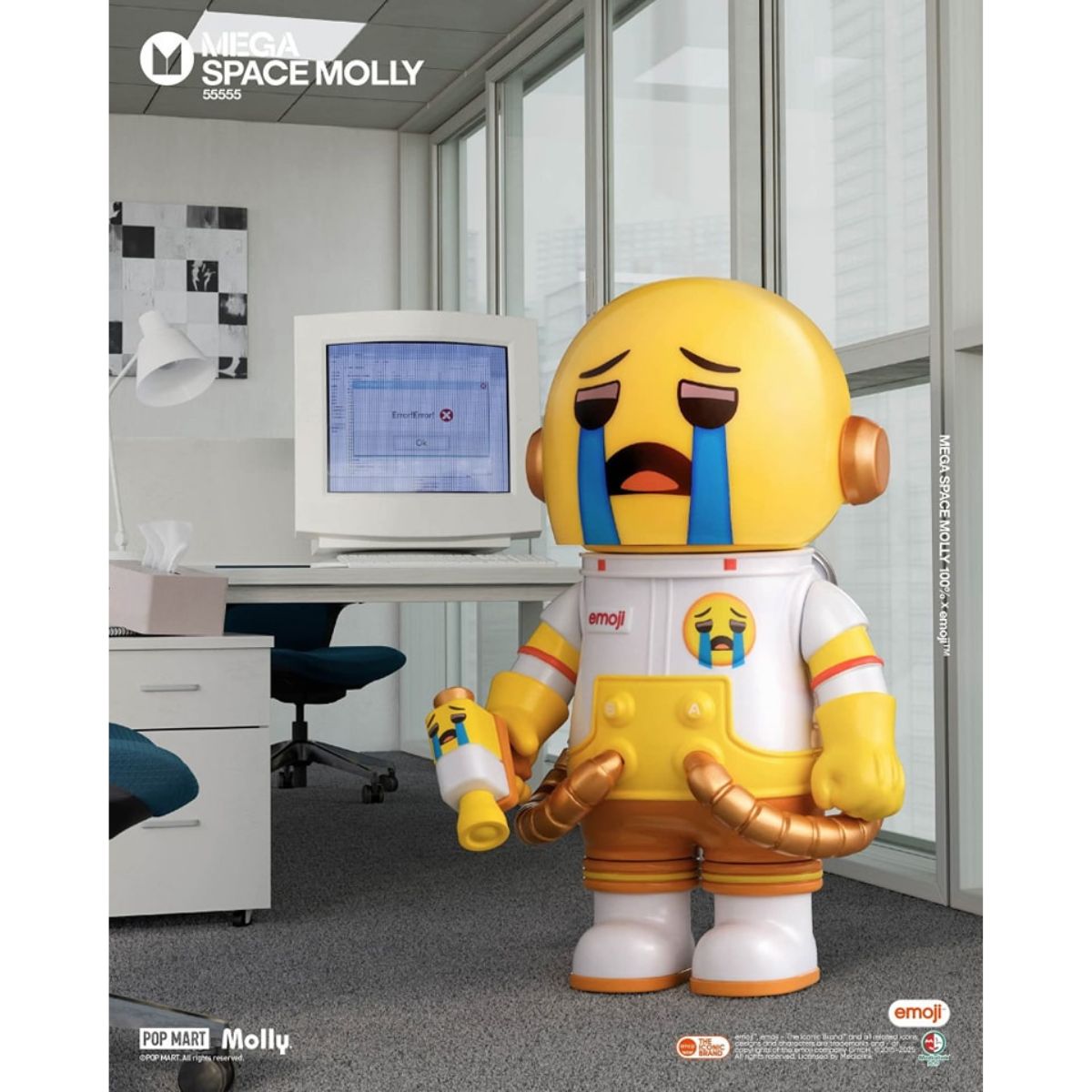 Mega Space Molly 100% X Emoji Model Series - Mô hình Blind Box - POP MART