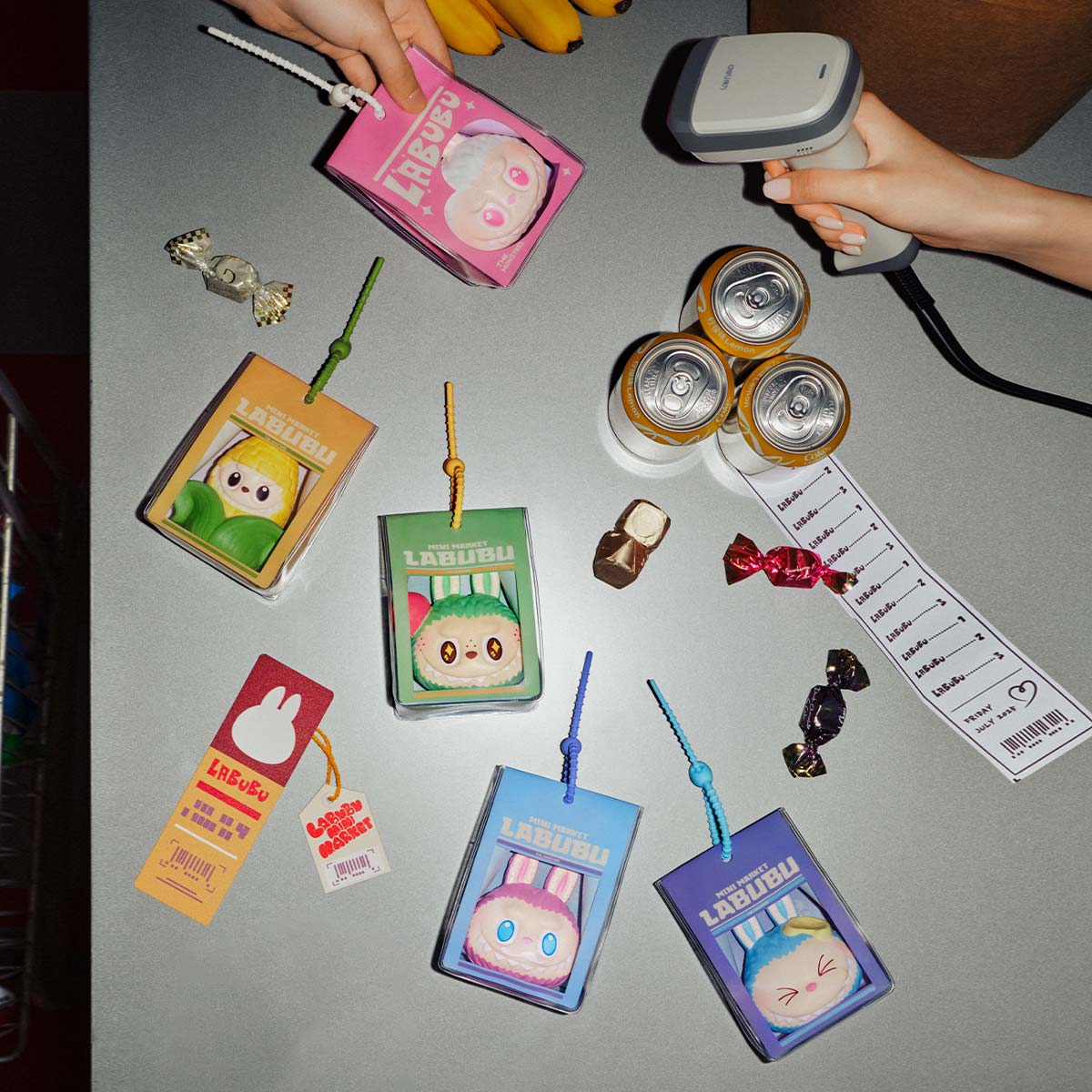 THE MONSTERS Wacky Mart Series-Pinch Pendant Keychain - Móc Khóa Squishy Blind Box - POP MART