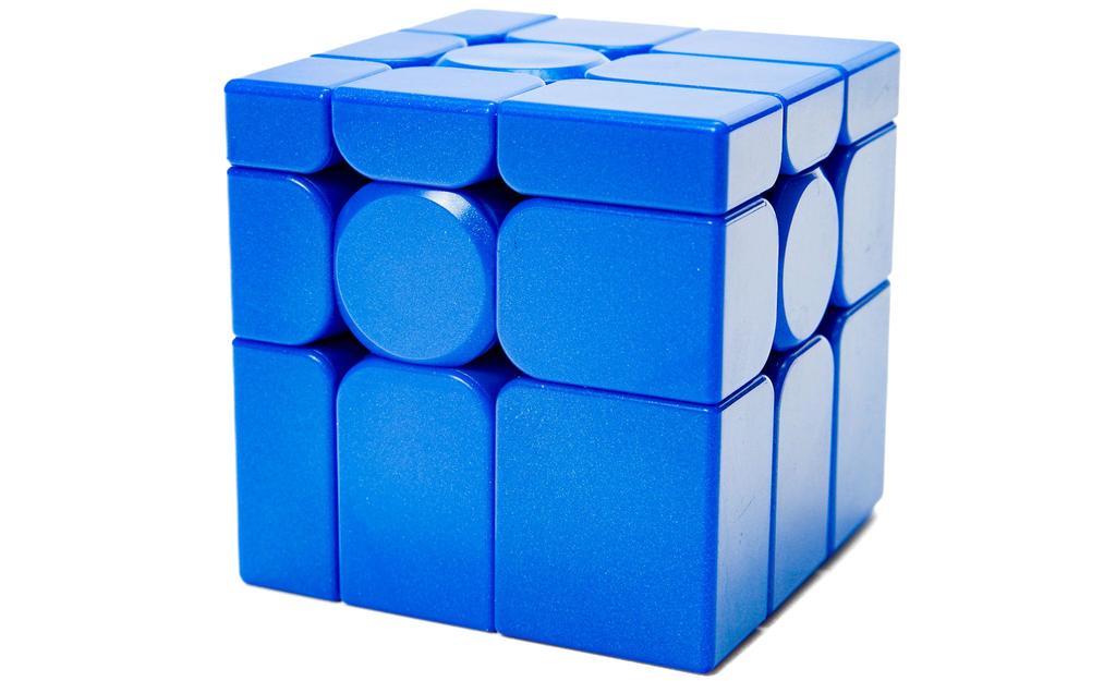 MoYu Mirror V2 (Magnetic, Ball-Core, UV Coated)