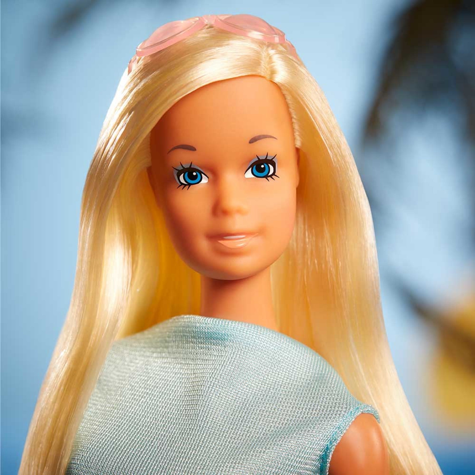 Malibu Barbie Gift Set - Bộ Búp Bê Sưu Tầm Kỷ Niệm 50 Năm Mattel GTJ86 - Hình ảnh bổ sung 7