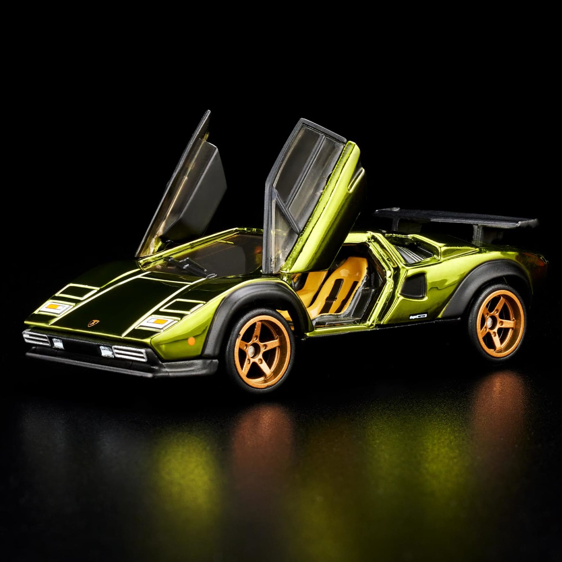RLC EXCLUSIVE ’82 LAMBORGHINI COUNTACH LP 500 S - Mô Hình Siêu Xe Hot Wheels HGW20 - Hình ảnh chi tiết 2