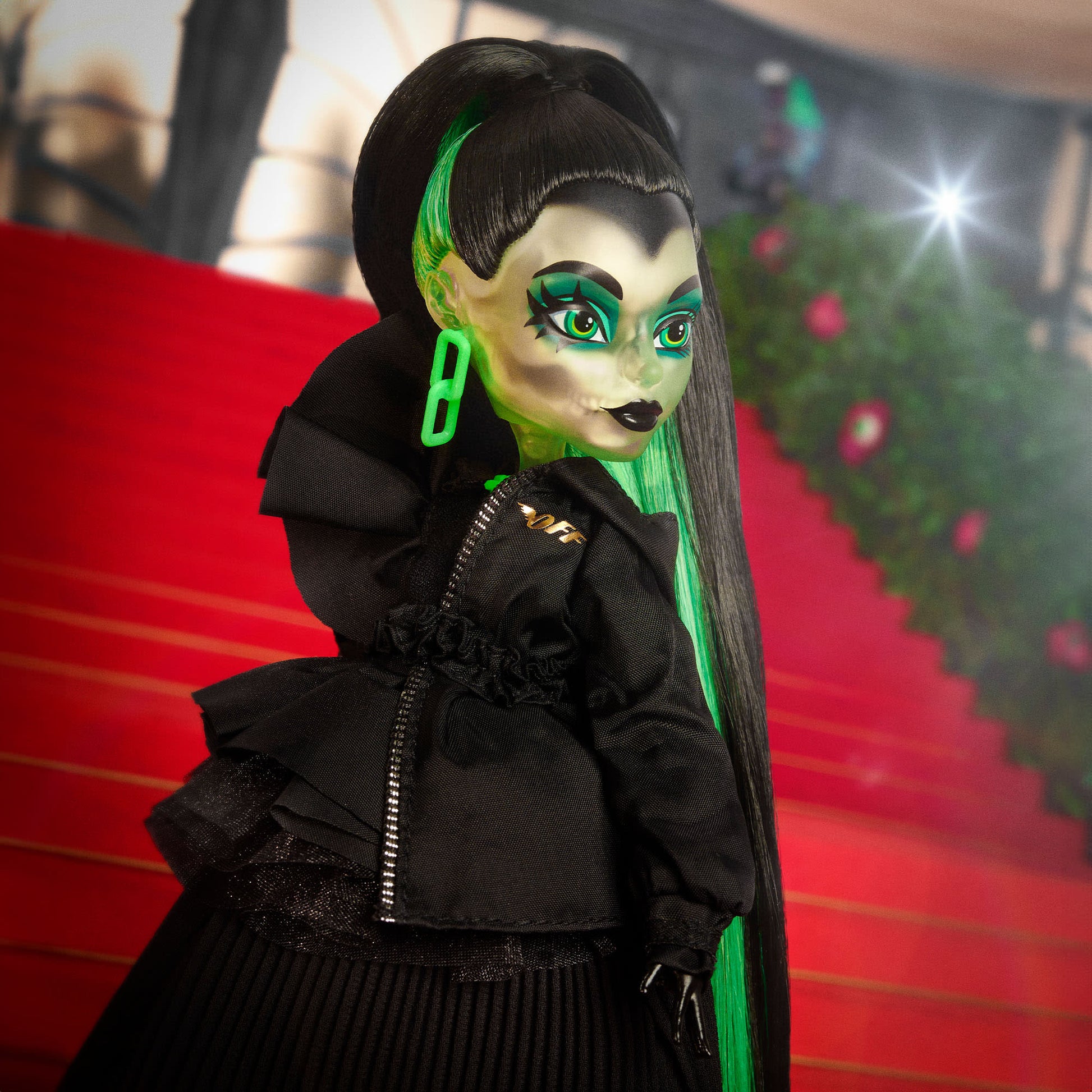 Off-White™ c/o Monster High Symphanee Midnight Doll - Búp Bê Thời Trang Sưu Tầm Cao Cấp - Monster High HNV18 - Hình ảnh bổ sung 4