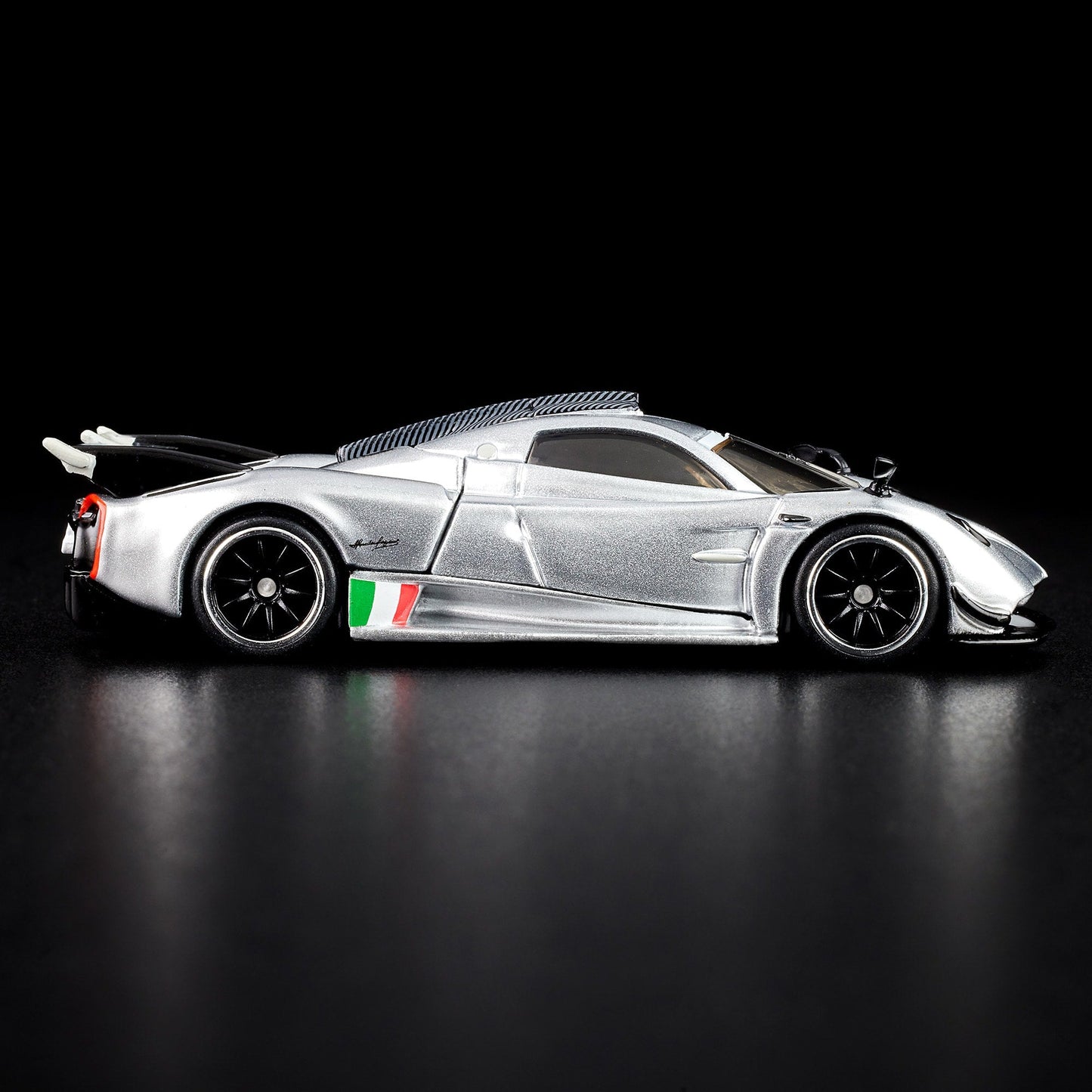 RLC Exclusive ’21 Pagani Huayra R