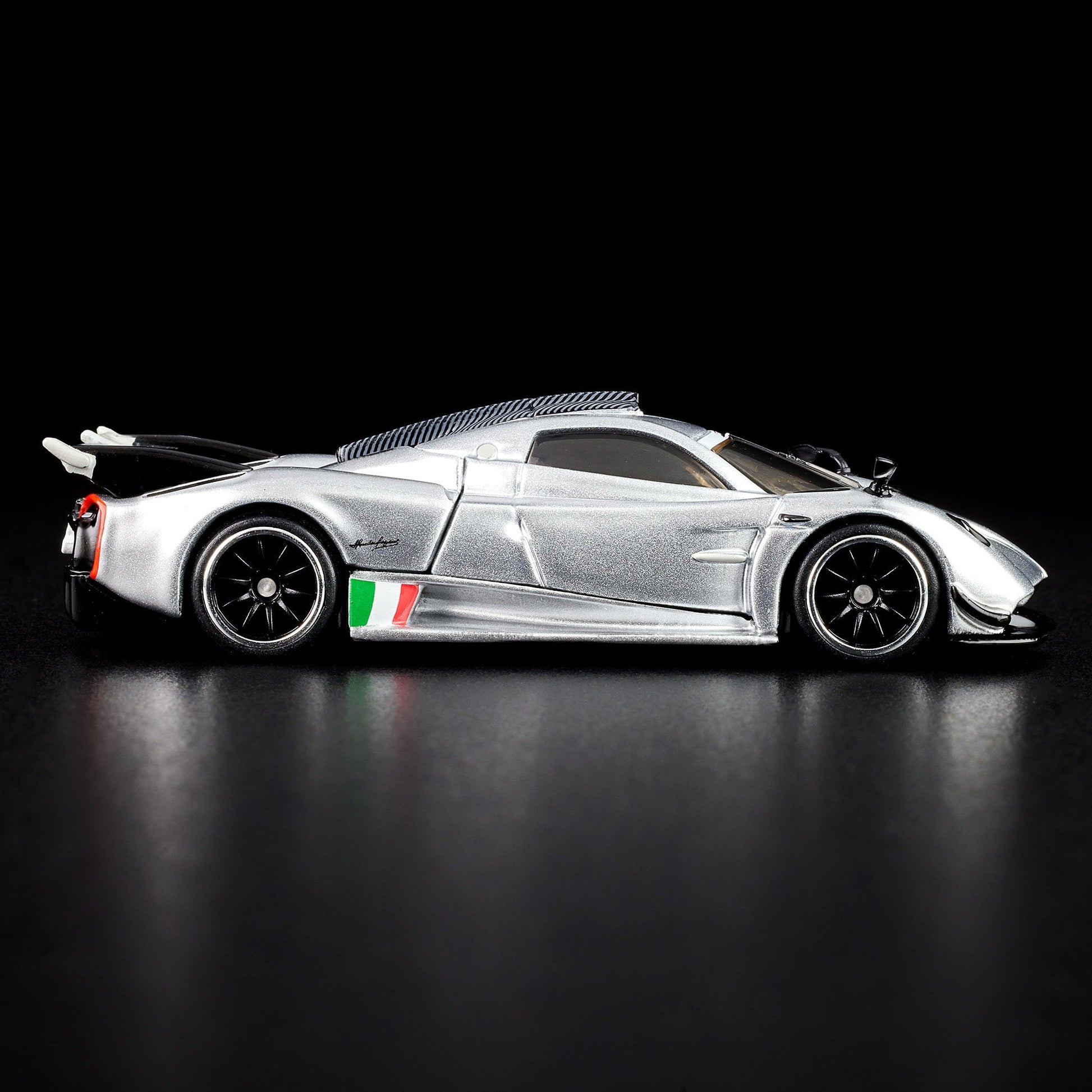 RLC Exclusive ’21 Pagani Huayra R