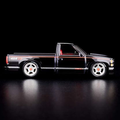 RLC Exclusive 1990 Chevy 454 SS Xe Mô Hình Bán Tải 1:64 Hot Wheels Red Line Club - Góc nhìn khác 3