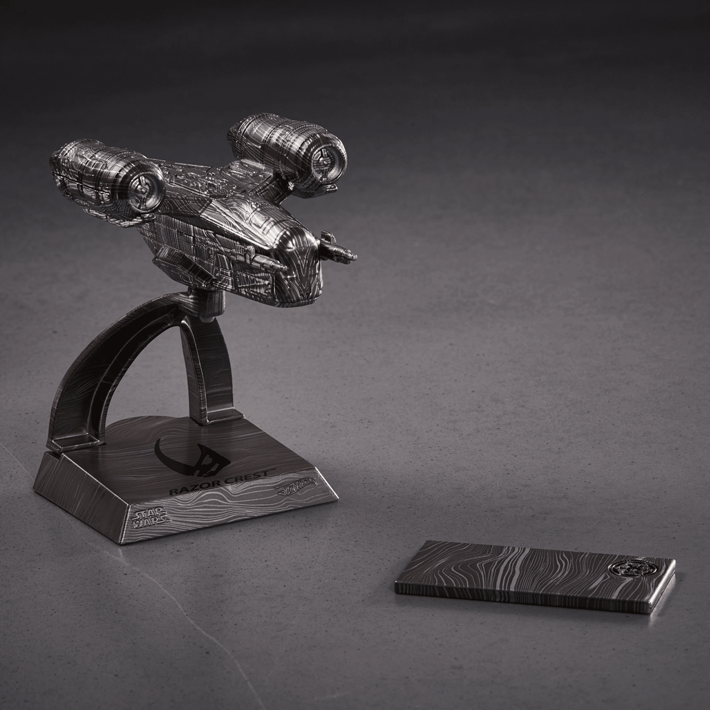 Hot Wheels Star Wars Razor Crest Starship - Mô Hình Tàu Vũ Trụ Kim Loại Diecast Cao Cấp - Hình ảnh bổ sung 6