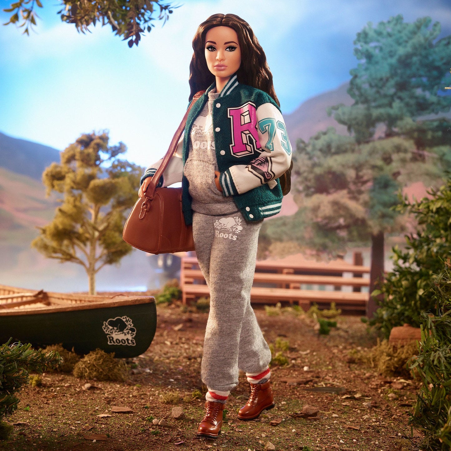 Roots 50th Anniversary Barbie Doll Búp bê Sưu tầm Kỷ niệm 50 năm Barbie Signature - Góc nhìn khác 3