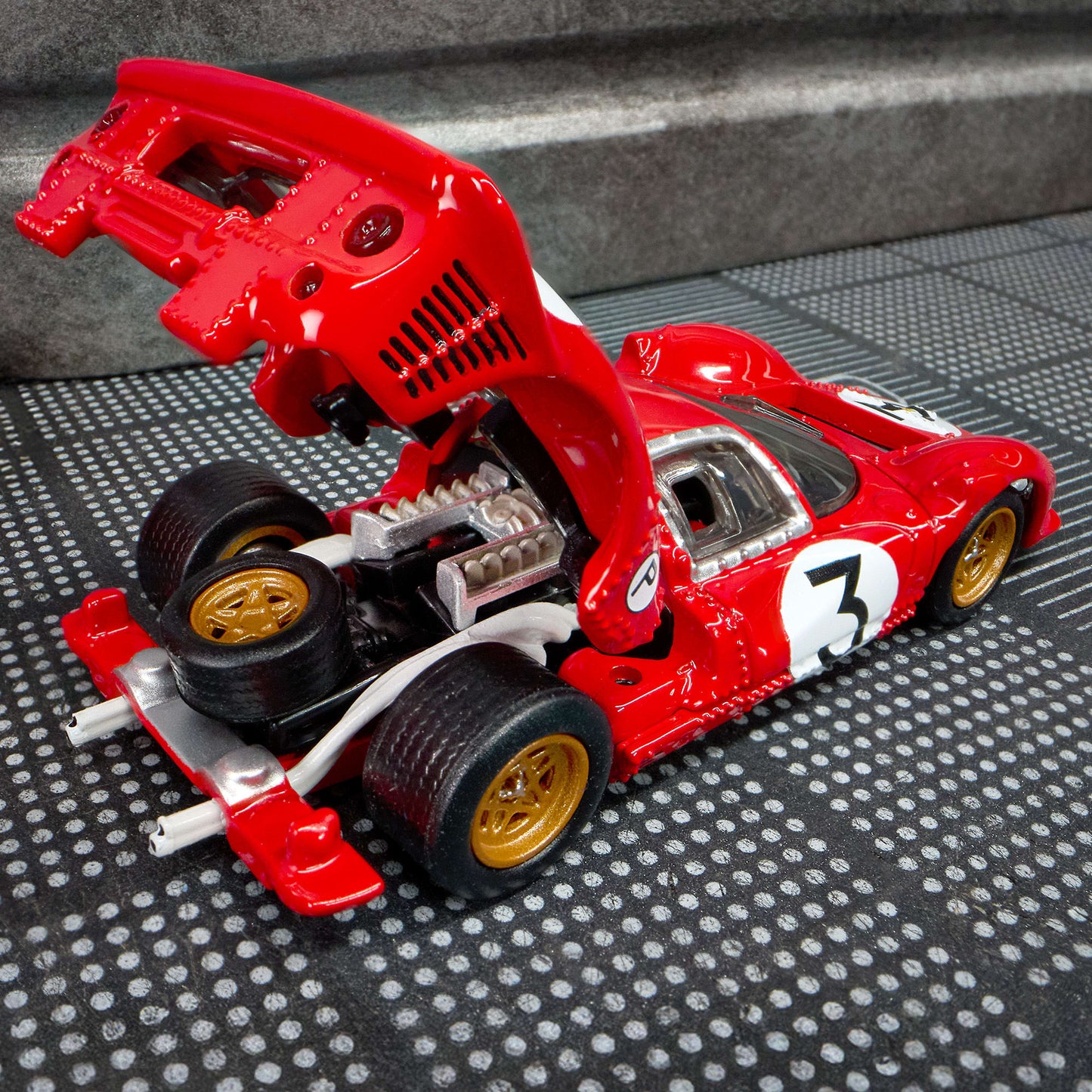 Hot Wheels® Elite 64 1967 Ferrari 330 P4