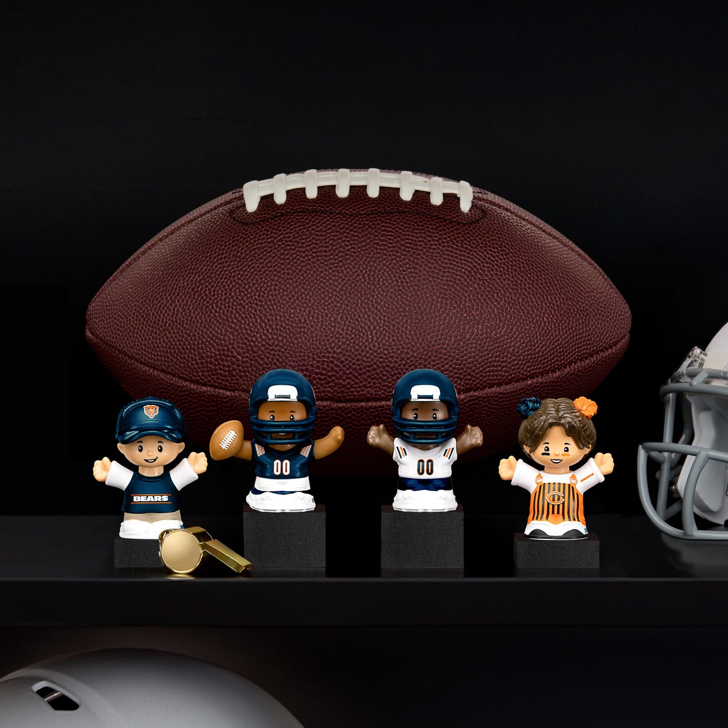 Little People Collector x NFL Chicago Bears Set - Bộ Figure Sưu Tầm Bóng Bầu Dục - Mattel - Hình ảnh chi tiết 2