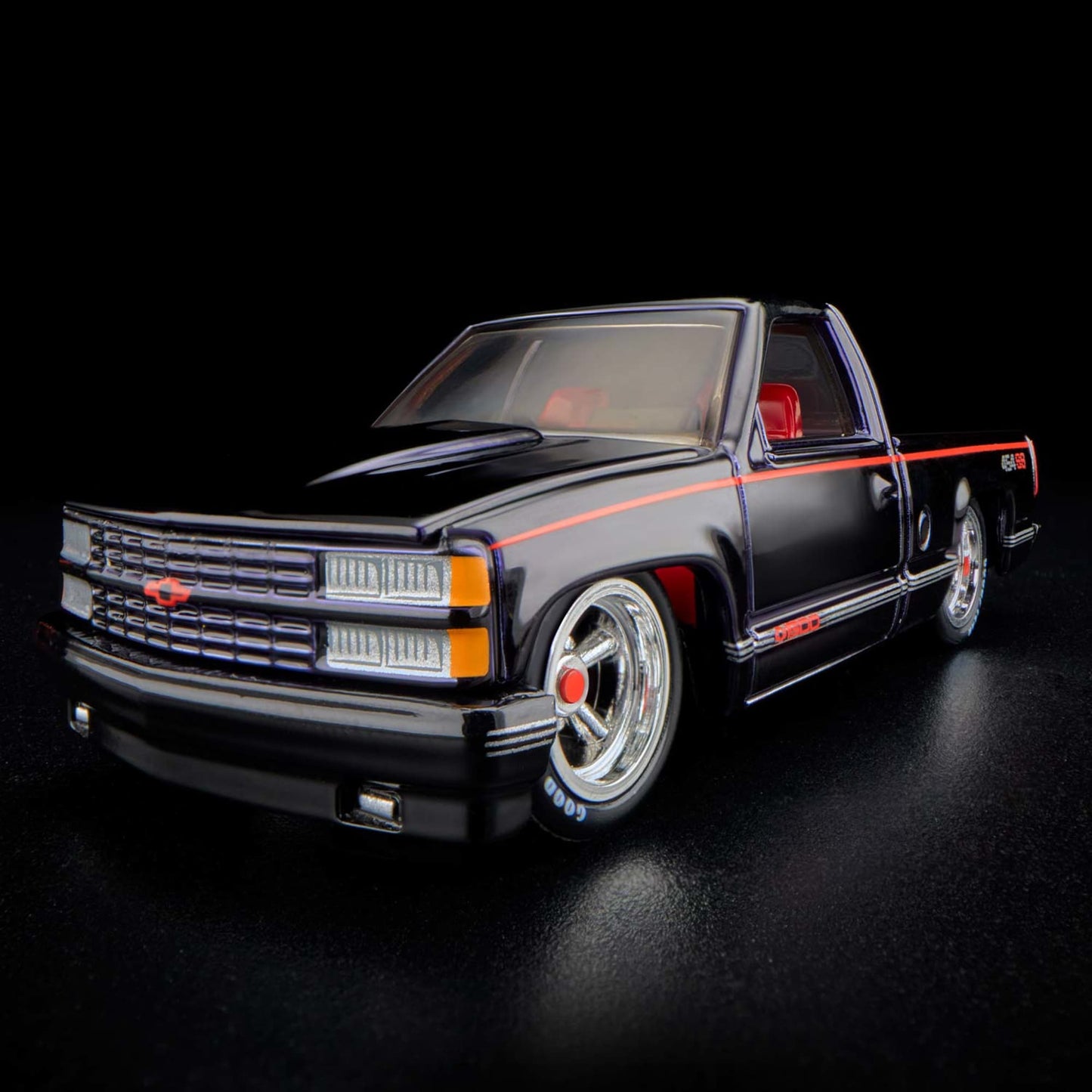 RLC Exclusive 1990 Chevy 454 SS Xe Mô Hình Bán Tải 1:64 Hot Wheels Red Line Club - Hình ảnh sản phẩm