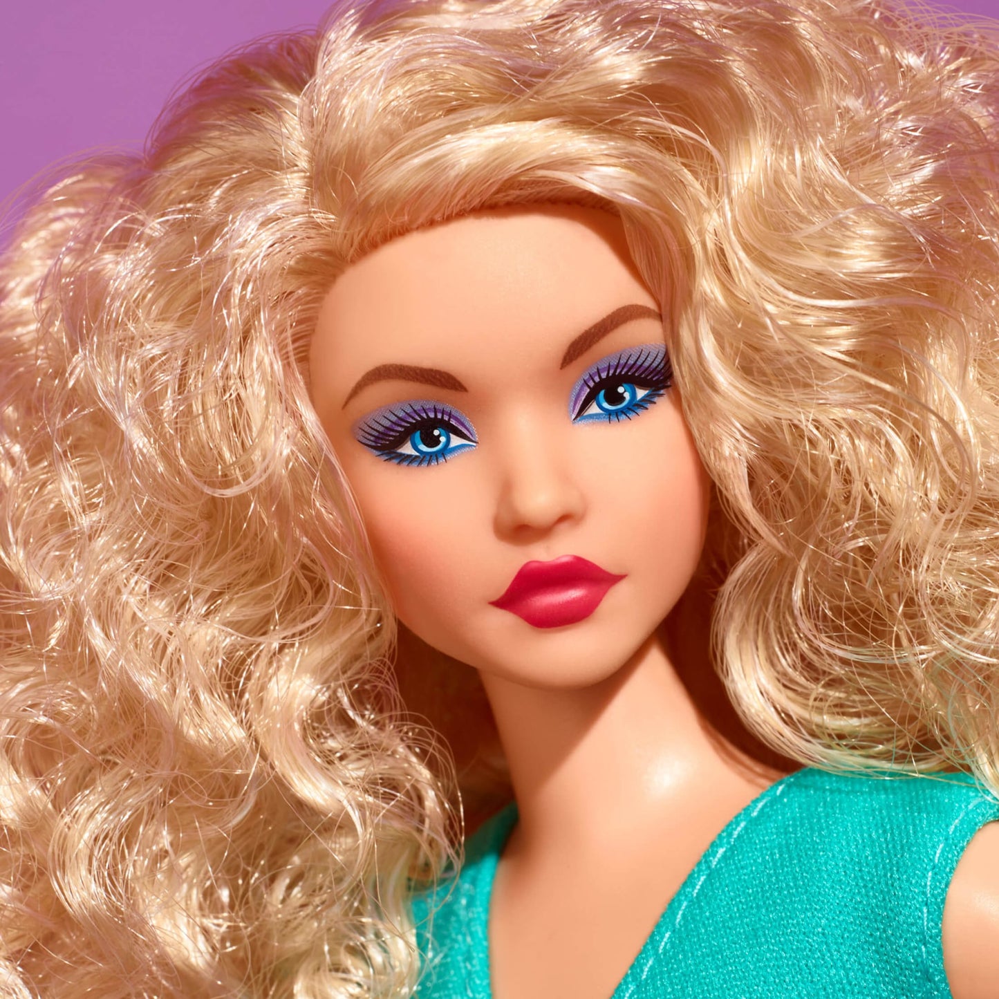Barbie Looks Doll (Curvy, Curly Blonde Hair) - Búp bê sưu tầm Barbie Signature Mattel HJW83