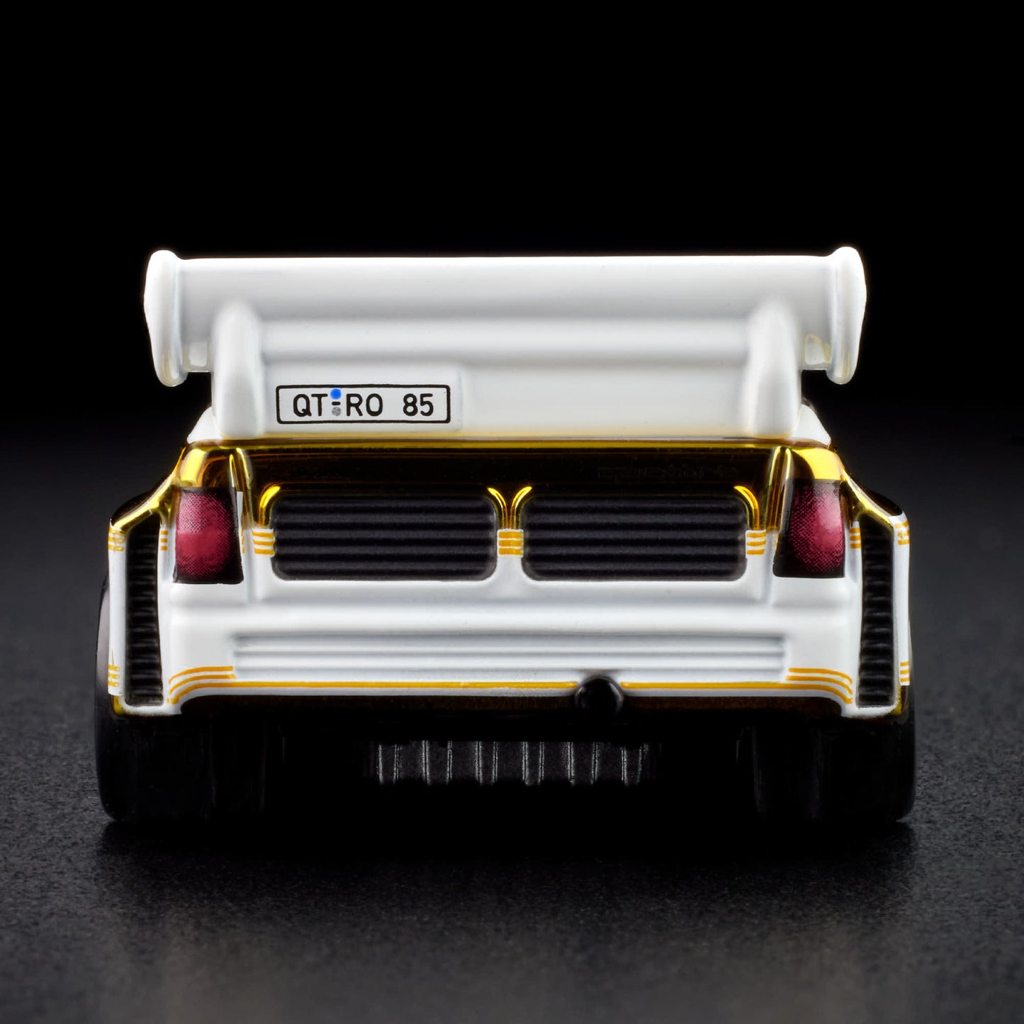 RLC Exclusive 1985 Audi Sport quattro S1 - Xe Mô Hình Rally 1:64 Hot Wheels Red Line Club