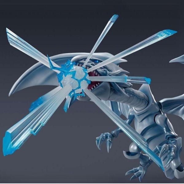 S.H.MonsterArts Blue-Eyes White Dragon - Yugioh