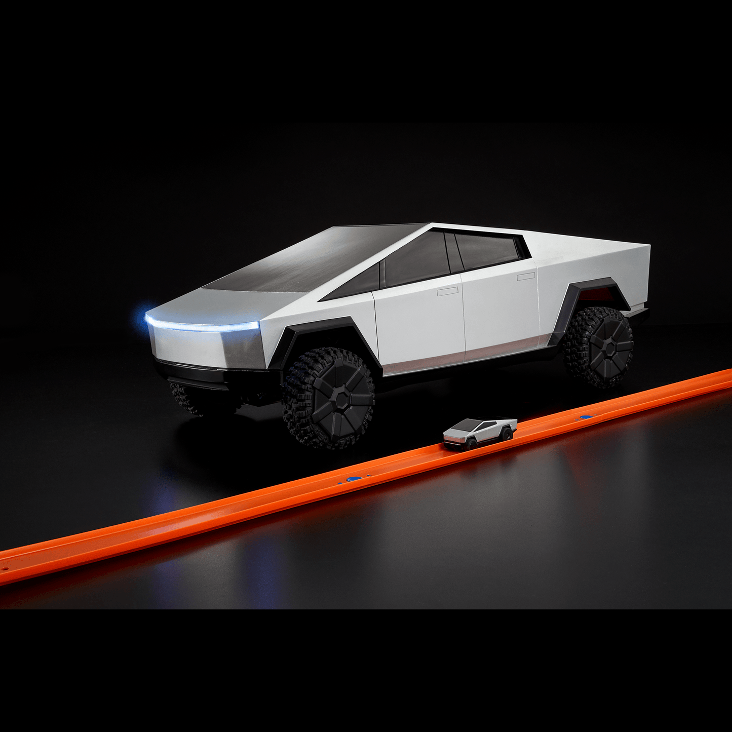 1:64 Hot Wheels R/C Cybertruck Xe Điều Khiển Từ Xa Tesla Hot Wheels Mattel