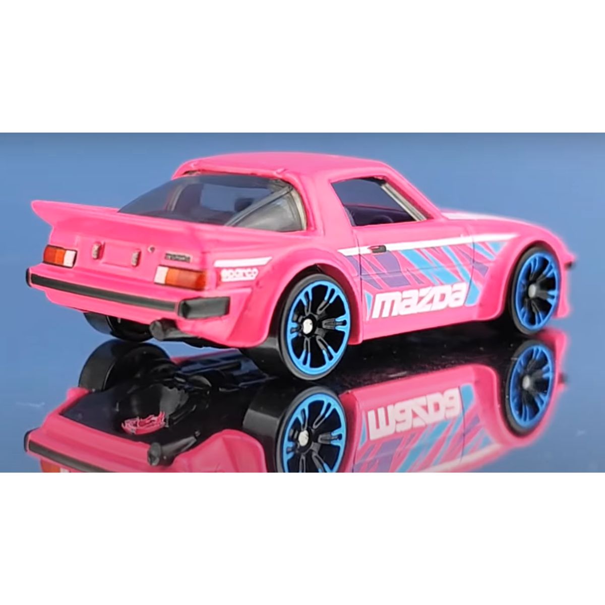 Neon Speeders MAZDA RX-7 - Mô hình siêu xe Hot Wheels tỉ lệ 1:64 - HLH72