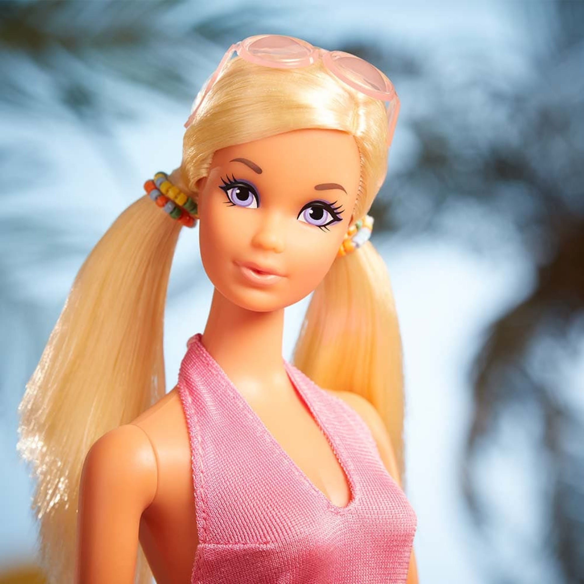 Malibu Barbie Gift Set - Bộ Búp Bê Sưu Tầm Kỷ Niệm 50 Năm Mattel GTJ86 - Hình ảnh bổ sung 6
