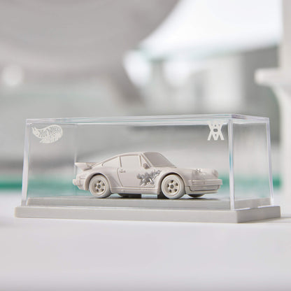 Hot Wheels x Daniel Arsham Eroded Porsche 930 and Rally Case - Xe Mô Hình Porsche Nghệ Thuật Cao Cấp Mattel - Hình ảnh sản phẩm