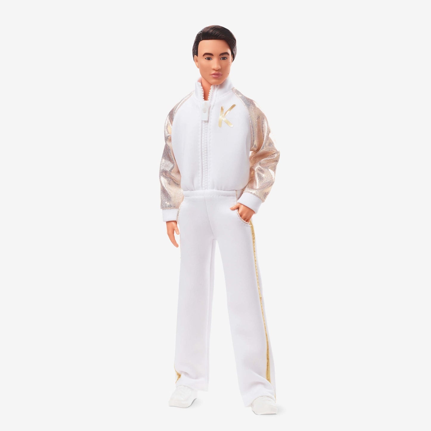 Ken Doll In White and Gold Tracksuit – Barbie The Movie Búp bê sưu tầm Mattel HPK04 - Hình ảnh sản phẩm