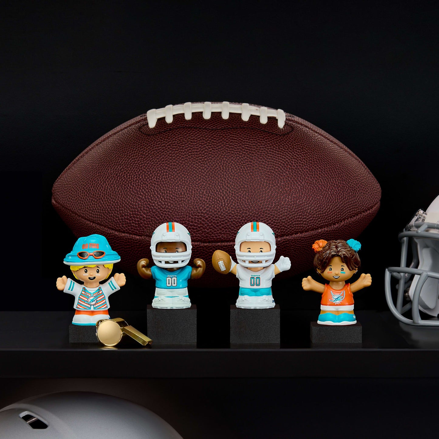 Little People Collector x NFL Miami Dolphins Set - Bộ Mô Hình Nhân Vật Sưu Tầm - Mattel - Hình ảnh chi tiết 2