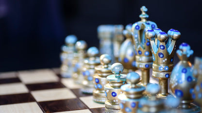 The Steady Riser - Sydney Gruber Painted 20" Large King's Inlaid Chess Set #9 - Bộ Cờ Vua Gỗ Vẽ Tay Nghệ Thuật