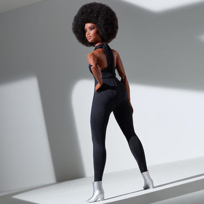 Barbie Looks Doll (Curvy, Brunette) Búp Bê Thời Trang Khớp Nối Linh Hoạt Barbie Signature GTD91 - Góc nhìn khác 3